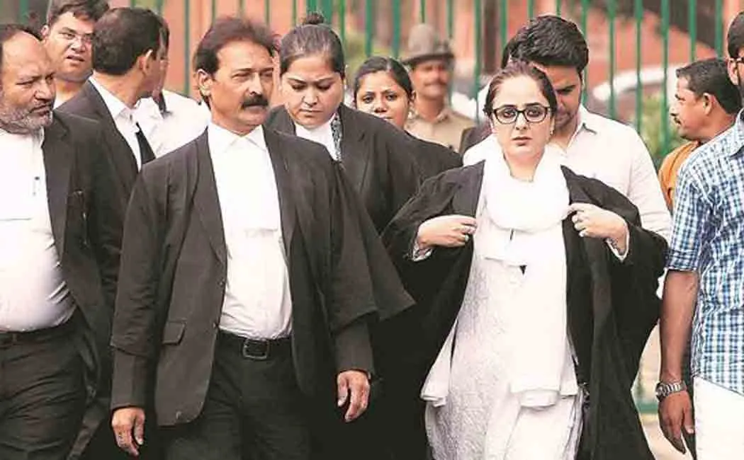 indian courts to put end to black gown