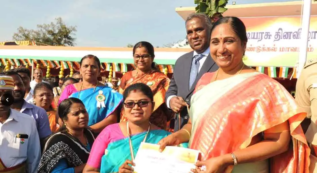Dindigul Collector commends Assistant Director of Panchayats for his excellent election