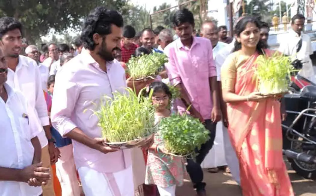 karthi participated in kalingarayan day function