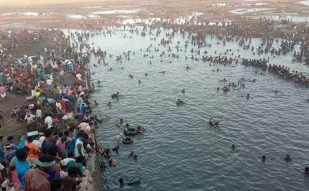the villagers who dispersed with murmurs
