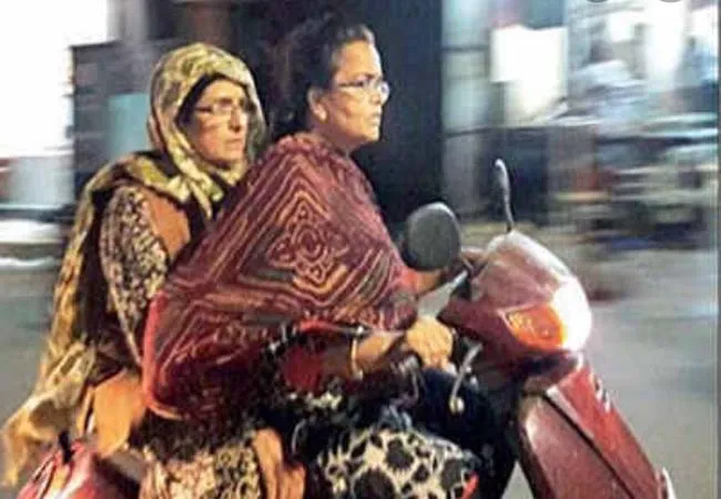 puducherry governor and cm narayanasamy helmet issue tweet 