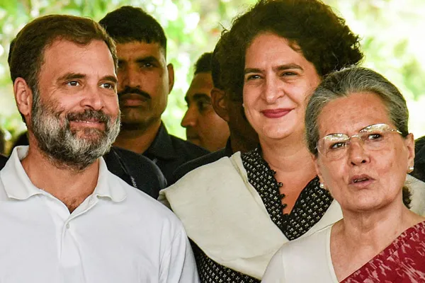 incident in the election on Rahul Gandhi family to vote for alternative party