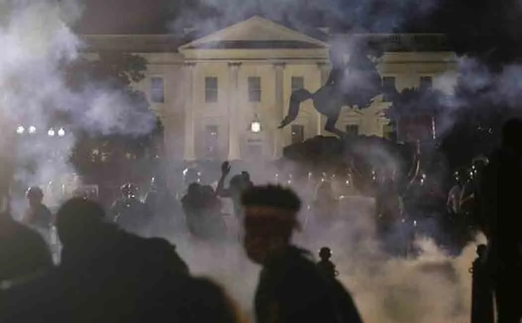 white house goes dark