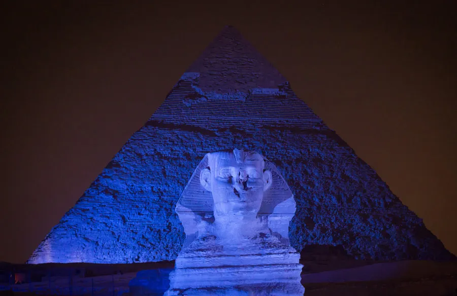 Pyramid in blue