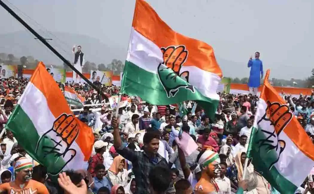 another gujarat congress mla resigns