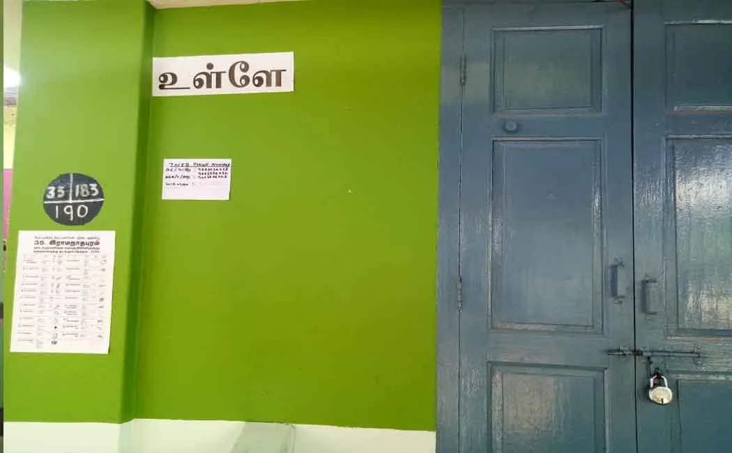 polling booth locked in aranthangi