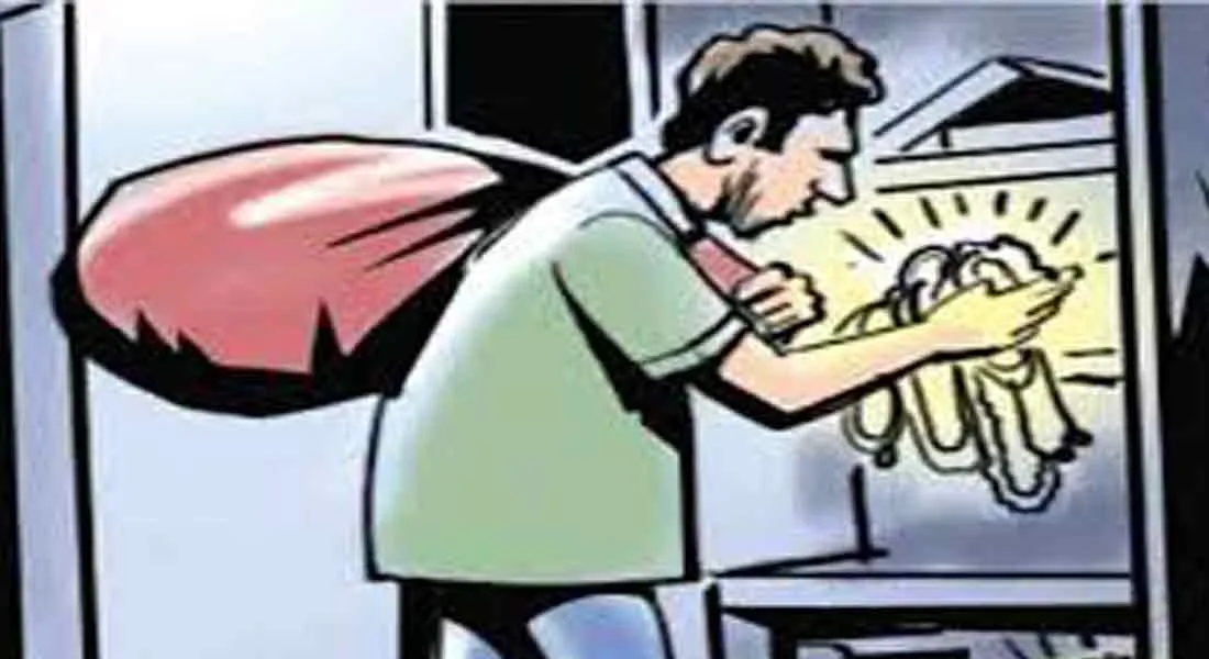 3 crore jewelry Police ;escaping the robbers