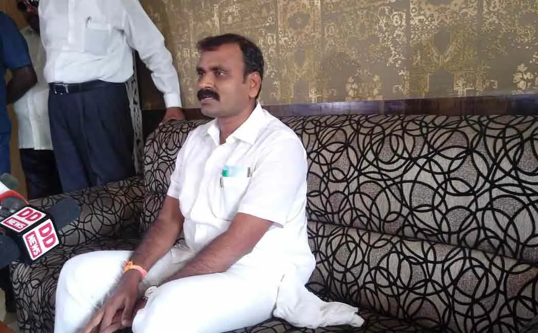 case filed against l.murugan