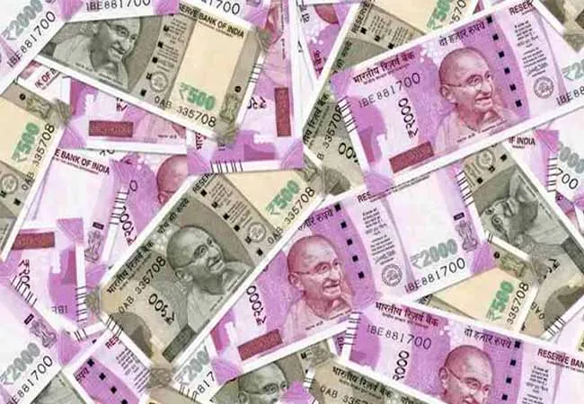 salem district rto office raid vigilance officers seizures money  