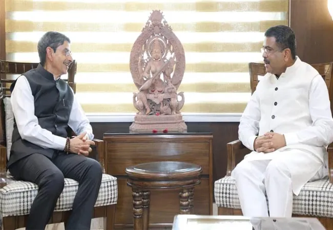 Tamil Nadu Governor RN Ravi meets Union Education Minister
