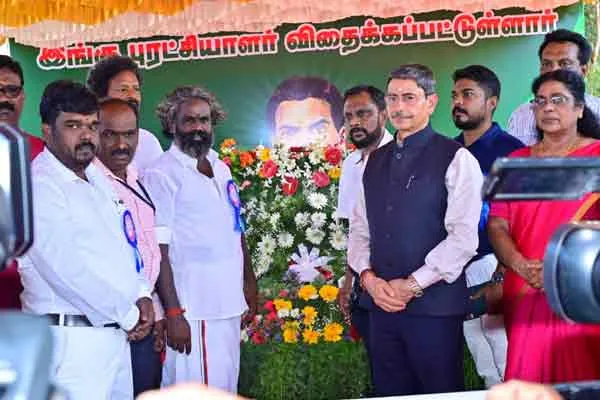 governor rn ravi pay tribute to thiyagi immanuvel sekaran at paramakudi