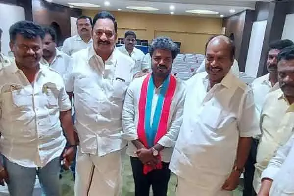 Arakkonam Constituency admk and vck 