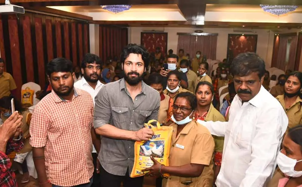 harish kalyan talk about Mobile App for Auto Driving Women