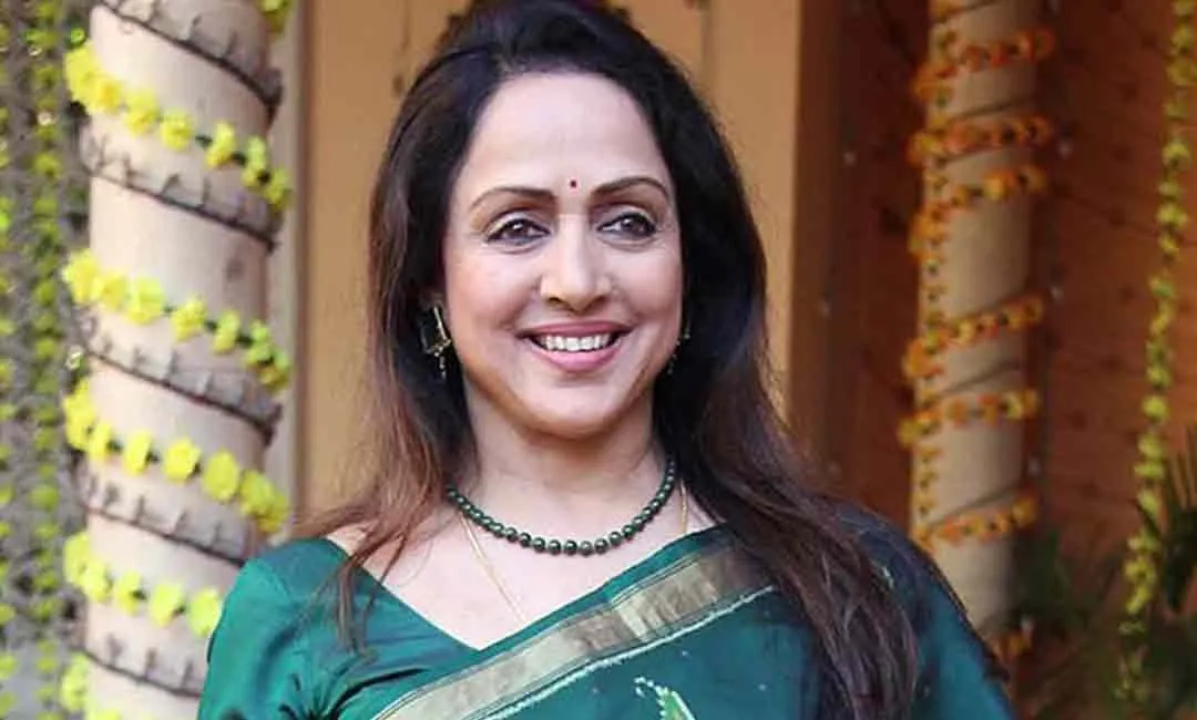 Actress Hema Malini  return to kollywood in surya movie 