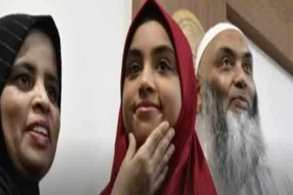 karnataka public exam result tabassum shaik state first mark