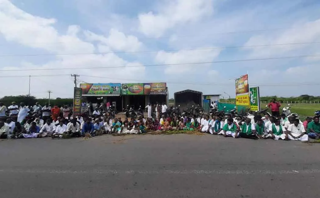 chidambaran farmers hold rally