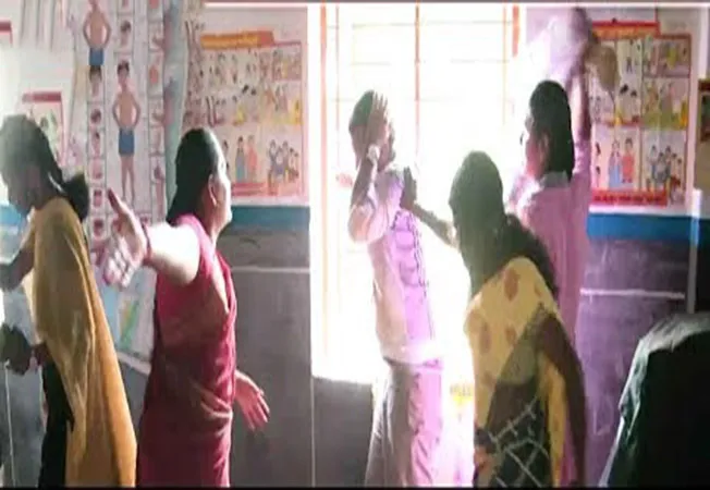 NAMAKKAL PRIMARY GOVT SCHOOL TEACHER SARAVANAN ILEGAL ACTIVITIES , PEOPLES AND PARENTS  