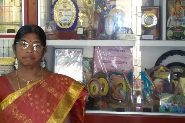 World record holder for publishing 40 tamil books simultaneously
