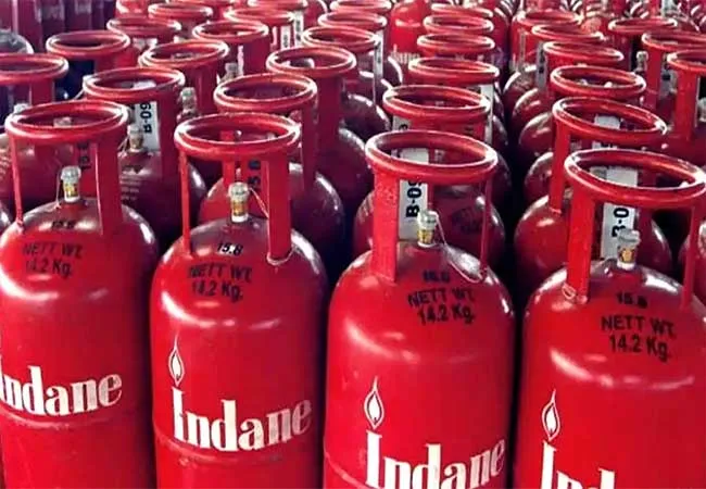 indane cooking gas cylinder refill booking missed call facilities 
