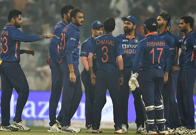 Indian team whitewashes New Zealand team!