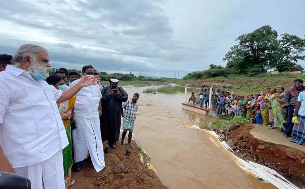 The Minister who met the suffering people in person and issued an order of action
