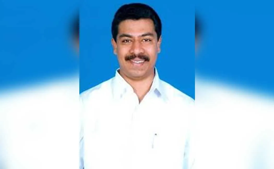 AIADMK councilors join DMK in presence of IP Senthilkumar