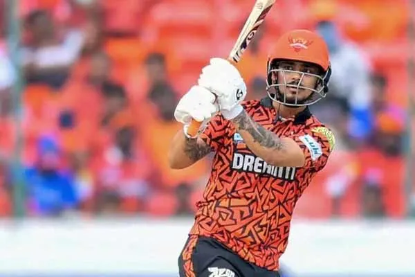 Hyderabad beats Rajasthan to record huge win in ipl 2025