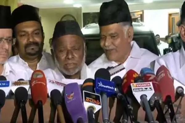 DMK - iUML  distribution signature between