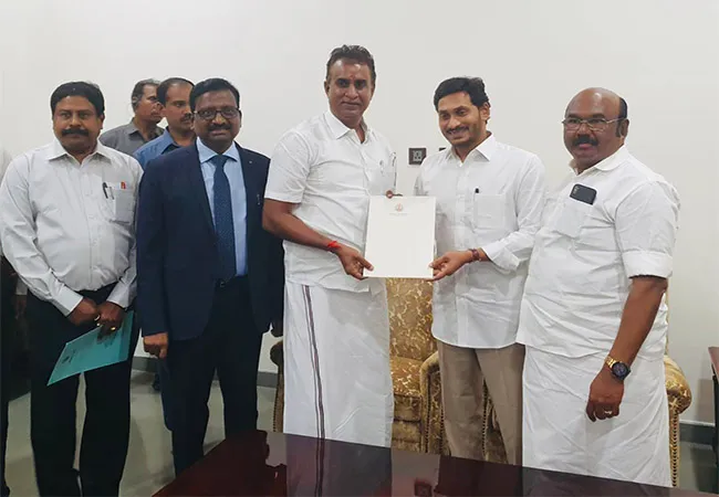 tamilnadu government request to krishna river water andhra cm jagan accept and open the srisailam water