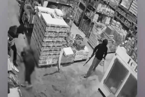 Jamaica supermarket incident Vignesh Tirunelveli district