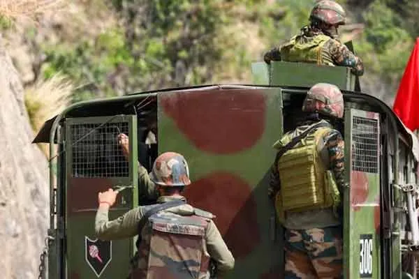 Incident happened to 3 illegal person by indian army in Kashmir