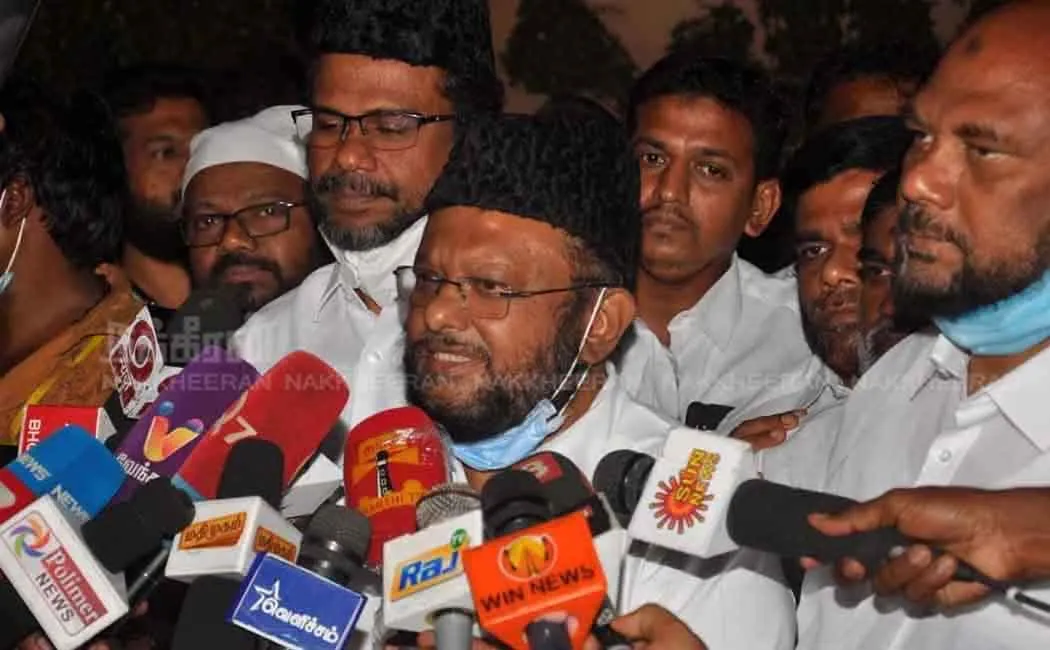 Distribution of liquor; Jawahirullah opposed the new decree