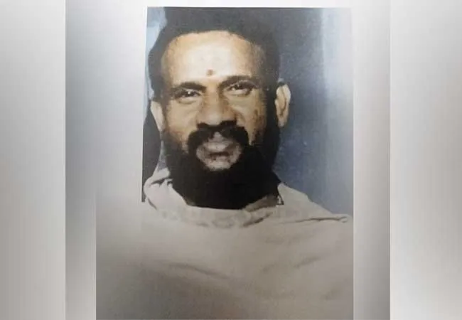 tnpsc group 2a, group 4 jayakumar surrender at court 