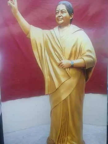 Jayalalithaa's new statue