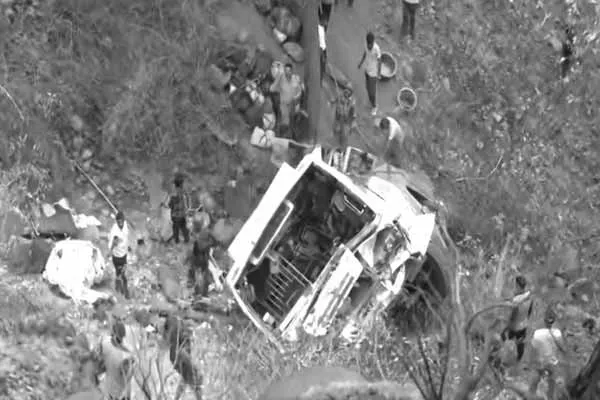 bus tragedy in Jammu and Kashmir Akhnoor