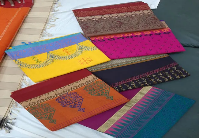 KARAIKUDI SAREES GET IN GEOGRAPHIC CODE HAND LOOM WEAVERS HAPPY