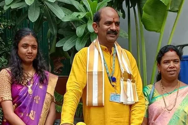 Andhra pradesh MP's announcd Rs. 50,000 gift for giving birth to a third child