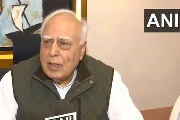 Election Deed Judgment Corruption in front of PM Modi eyes Kapil Sibal