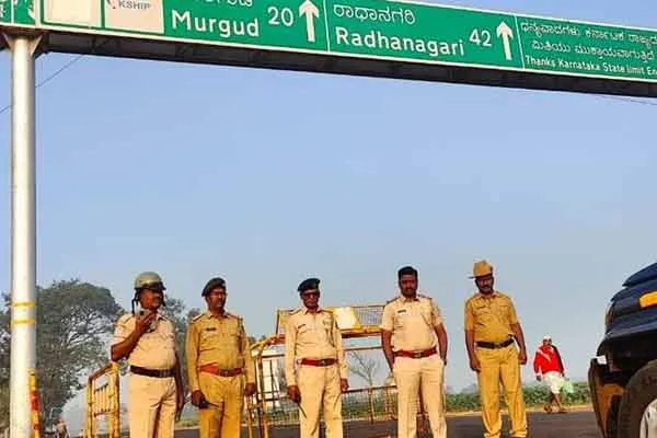 Maharashtra Ministers banned from entering Karnataka