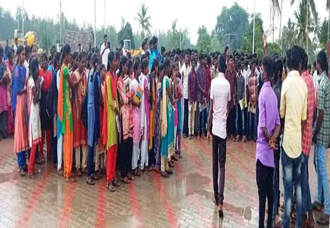 delhi jnu students issues pudukkottai college students 