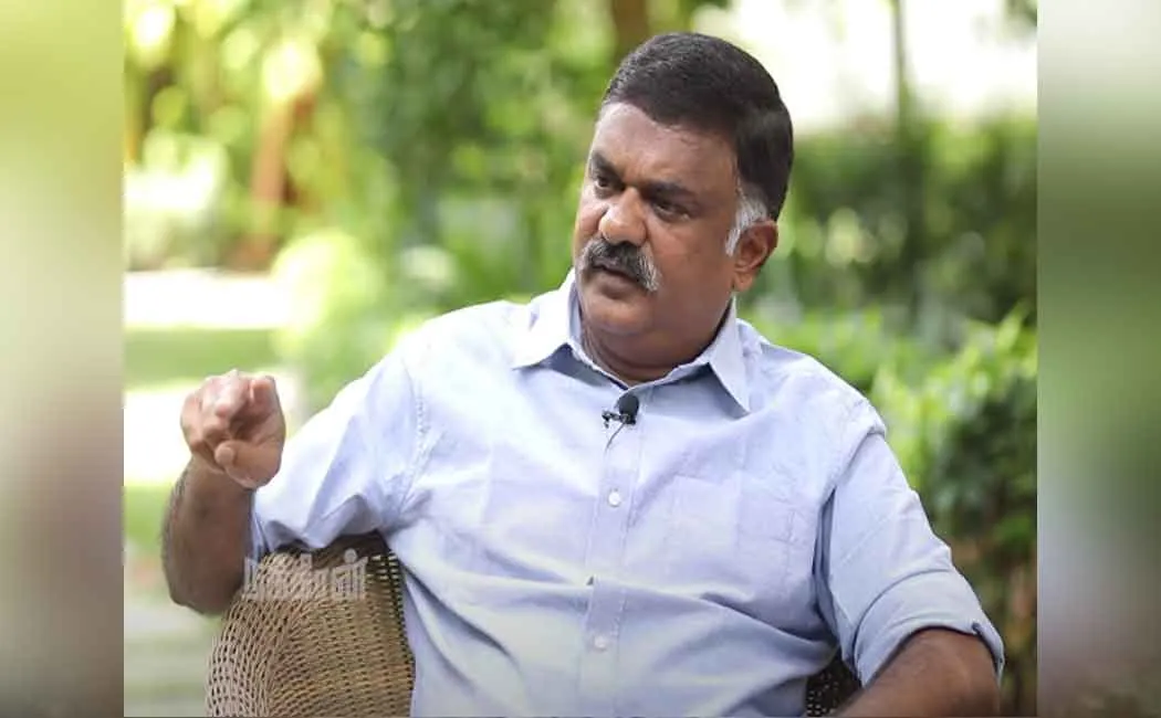 Interview with karthikeya sivasenathipathi about SP. velumani's unknown side