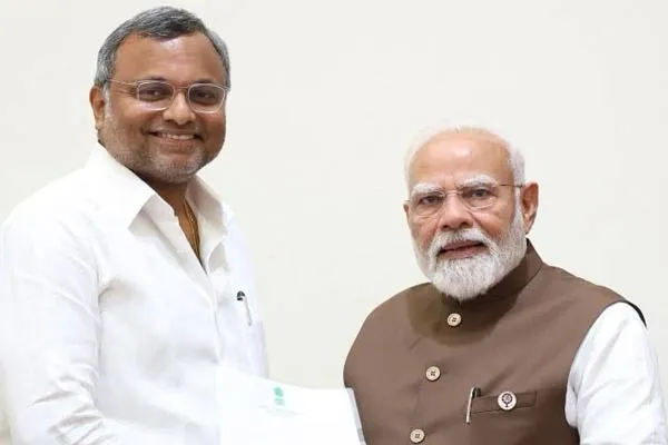 Karti Chidambaram MP meets Prime Minister Modi