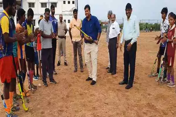 karur district collector launched summer games camp 