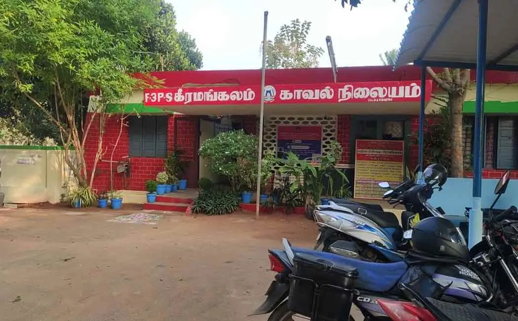 Police suspended for severely assaulting a person involved in money laundering