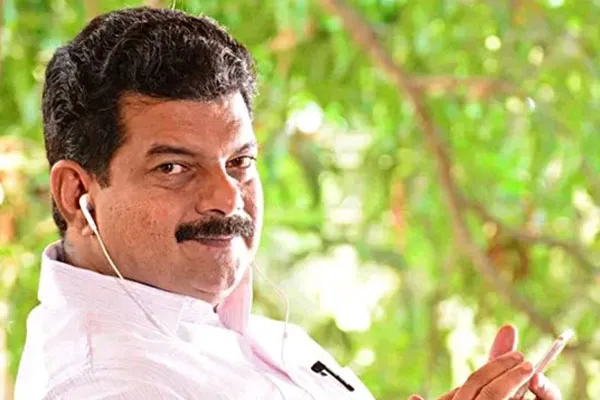 Kerala MLA sensational speech on Rahul was born in the Nehru family?