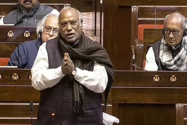 Mallikarjun Kharge apologizes in Parliament