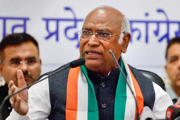  Mallikarjuna Karke Condemns Autocratic Modi Govt Suppresses Farmers' Voice