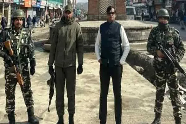  prime minister office fake officer incident in srinagar 