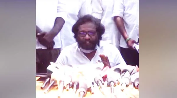 actor karunas
