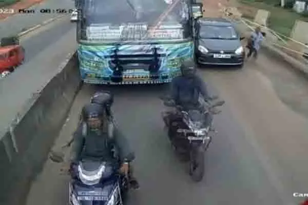 Couple lost their lives for Accident in kerala 
